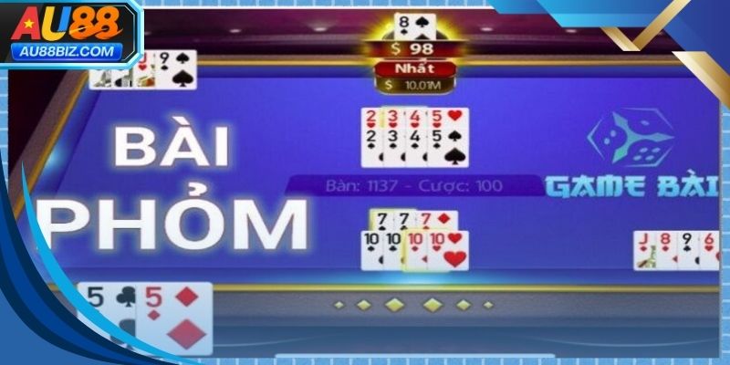 Giao diện bài phỏm hiển thị bàn chơi trực tuyến rõ ràng